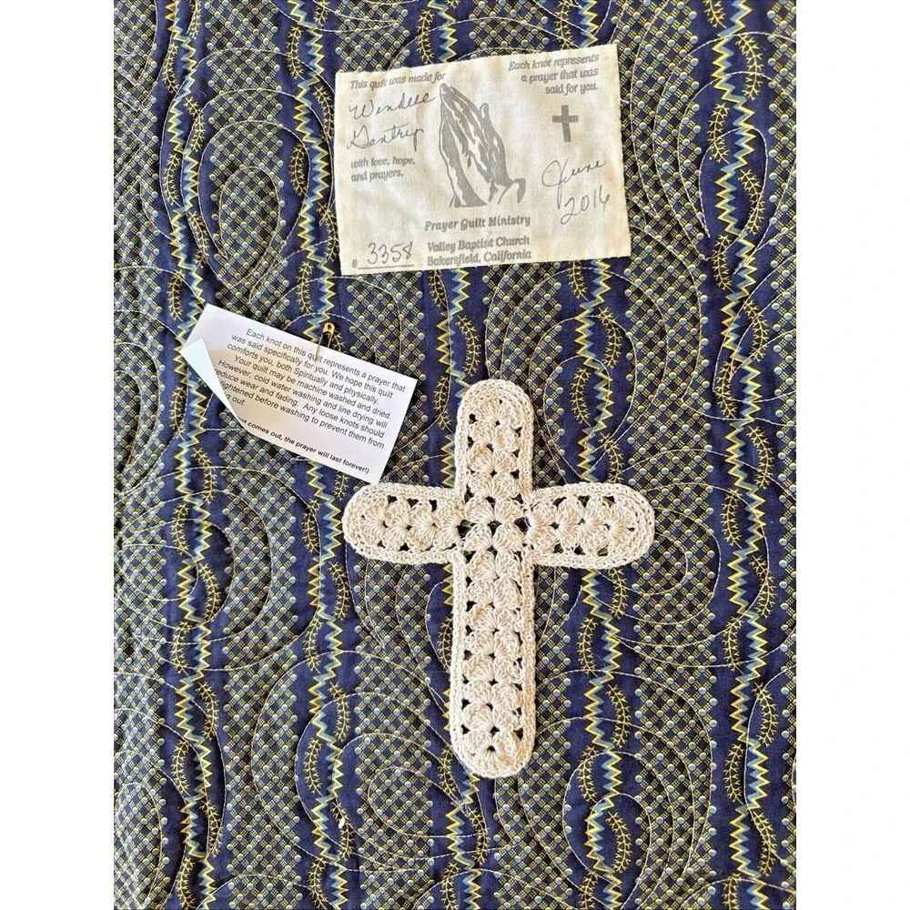 Vintage Style Handmade Prayer Qulit Patchwork Quilt Shades of Blue 50
